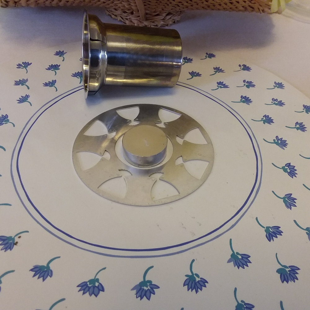 Teapot Set w/Infuser - Picture 6 of 12